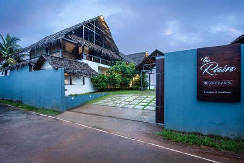 3 Rooms @ The Rain