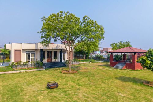 The Mira House w/ Pool