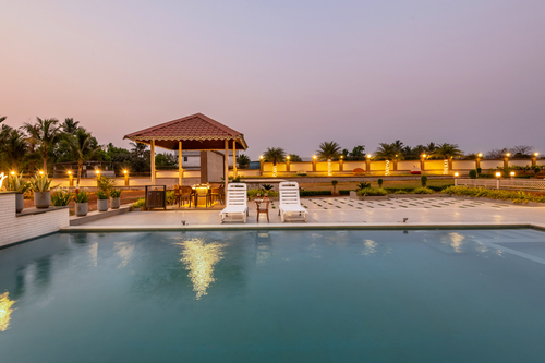 Aura Farmstay