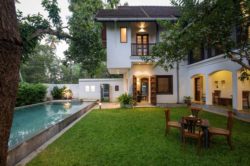 Balcony Room @ Shalom Villa