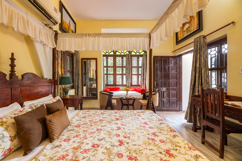 Bassi House