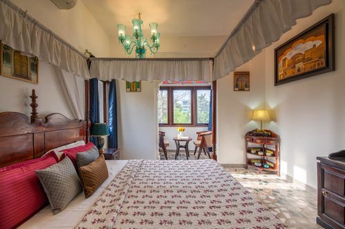 Bassi House