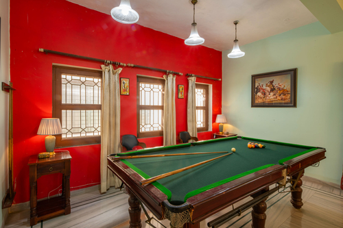 Bassi House