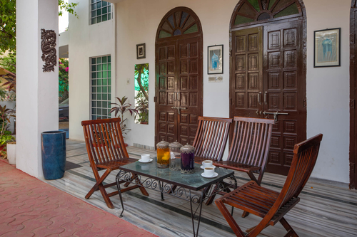 Bassi House