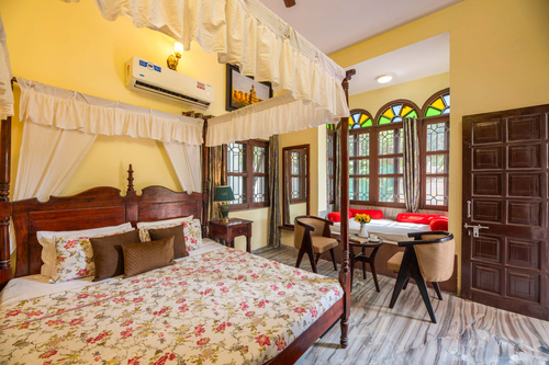 Bassi House