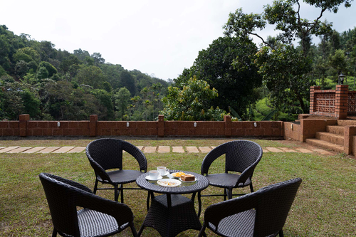 Majestic @ Regal Retreat