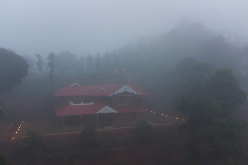 Majestic @ Regal Retreat