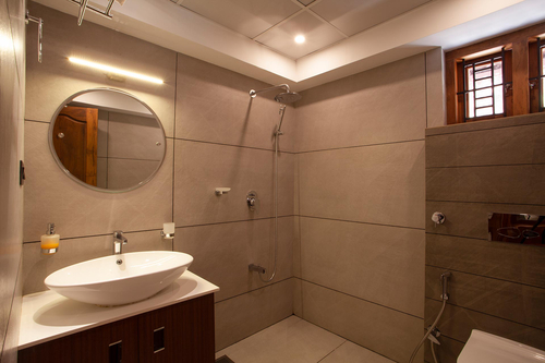 Grand @ Regal Retreat