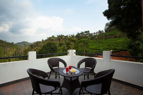 Grand @ Regal Retreat