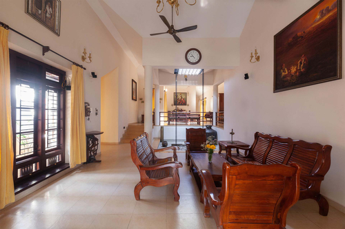 Crystal Homestay