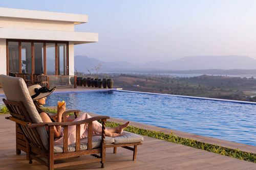 Embrace @ Sunset On The Lake - Igatpuri