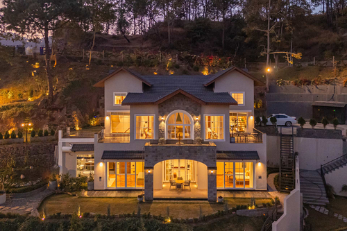 ILIKA W Heated Infinity Pool and Jacuzzi