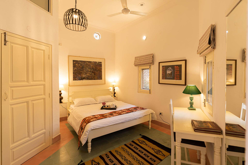 Khohar Haveli - Gurgaon W/ Breakfast Included
