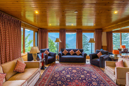 Luxury Room 1 @ The Imperial Estate