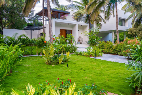 M Villa