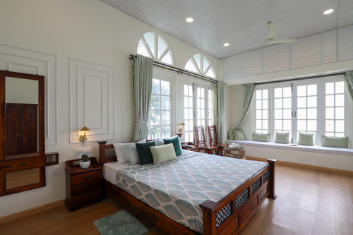 Nest @ Forktail House
