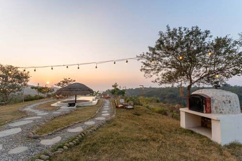 Palaash @ Artisanal Heights w/ Jacuzzi and Infinity Pool