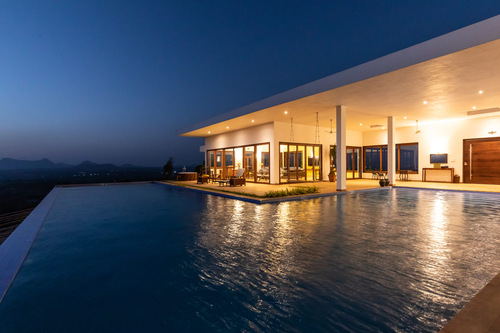 Pearl @ Sunset On The Lake - Igatpuri