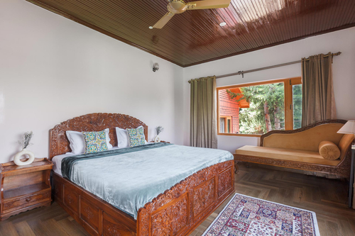 Pinewood Villa