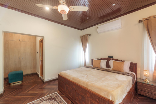 Pinewood Villa