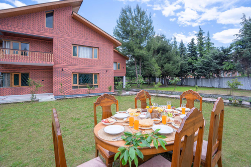 Pinewood Villa