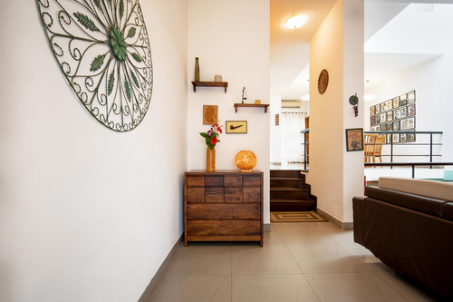 Saanu Ki? Villa
