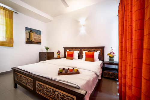 Saanu Ki? Villa
