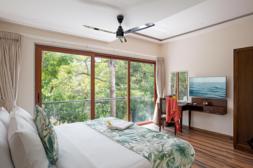 Sapphire Sands