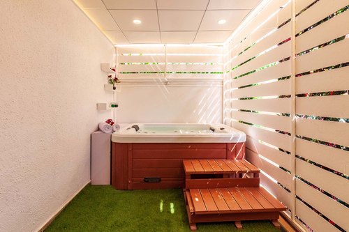 Serene Nook - Wada