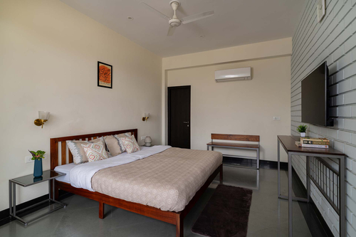 Serenity by the Ganges