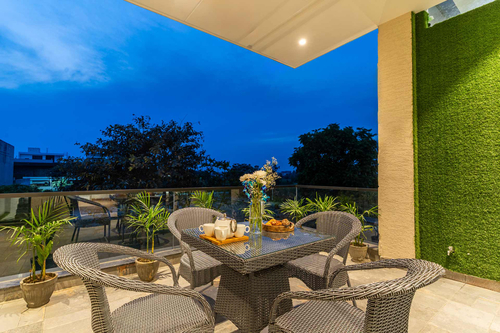 Stay-ish Villa