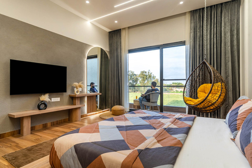 Stay-ish Villa