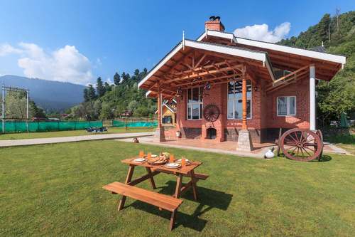 Suroor w/ Central Heating - Tangmarg