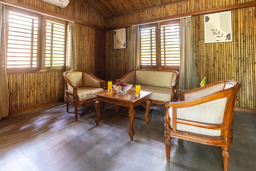 Timber Cottage - Book Individual Cottages