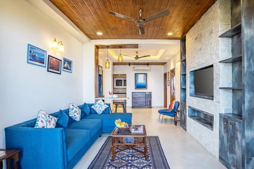 Skyline Ridge | Elegant 3-BHK Apt With Scenic Views – 3 bedroom villa in Kasauli, Himachal Pradesh