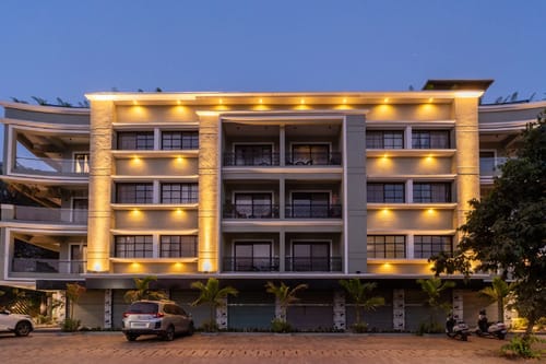 Kamerios Skye | 1-BHK | Jacuzzi | Balcony | Rooftop Pool | Lift  – 1 bedroom villa in North Goa, Goa