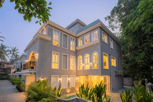 Solace Azure | A 5-BHK Retreat With Pvt Pool, & 2 Living Spaces 