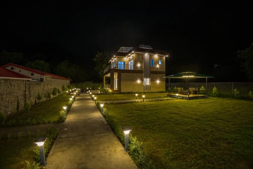 Avasa | 3-BHK | Lush Garden | Outdoor Sitting Area | Terrace | Gazebo – 3 bedroom villa in Nainital, Uttarakhand