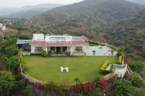 Shourya Celesta | Charming Hilltop 3-BHK Villa With Private Pool, Garden & Terrace – 3 bedroom villa in Udaipur, Rajasthan