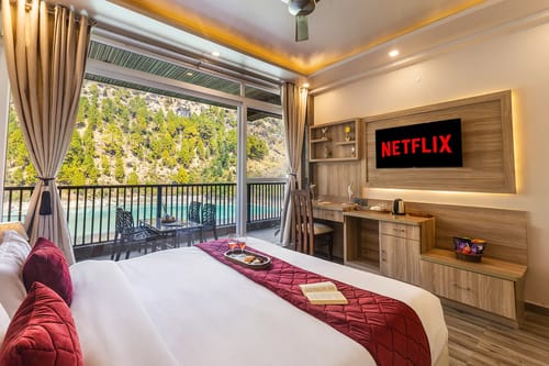 Lakefront Escape | Charming 2-room Suite with Sit-out area, Lake Views & Outdoor deck – 2 bedroom villa in Nainital, Uttarakhand