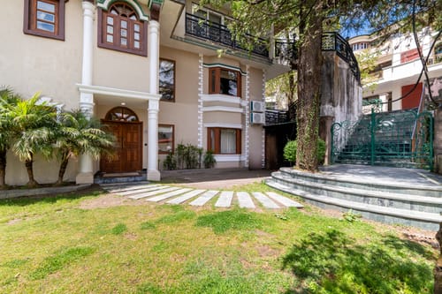 The Royal Pine – 3 bedroom villa in Mussoorie, Uttarakhand
