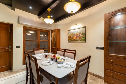 The Royal Pine – 3 bedroom villa in Mussoorie, Uttarakhand