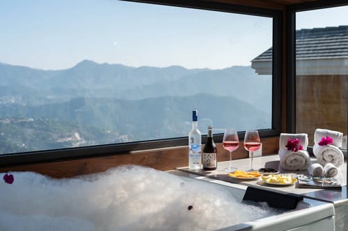 Chestnut Manor W/ Sky Jacuzzi & Steam Room
 – 6 bedroom villa in Kasauli, Himachal Pradesh