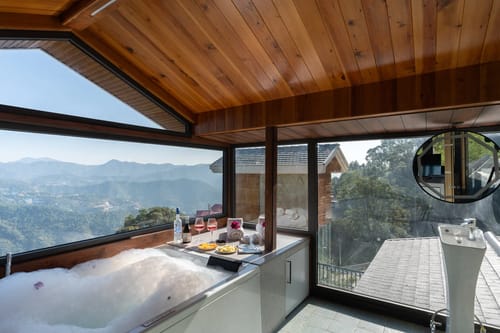 Chestnut Manor W/ Sky Jacuzzi & Steam Room
 – 6 bedroom villa in Kasauli, Himachal Pradesh