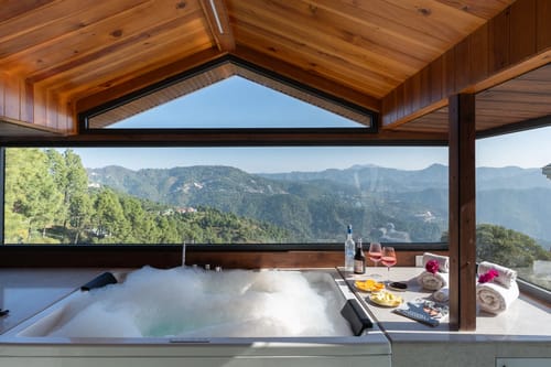 Chestnut Manor W/ Sky Jacuzzi & Steam Room
 – 6 bedroom villa in Kasauli, Himachal Pradesh