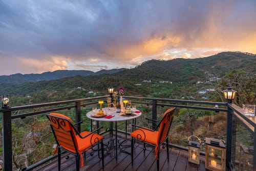 GLAMPS @ ILIKA W/ Jacuzzi – 3 bedroom villa in Kasauli, Himachal Pradesh