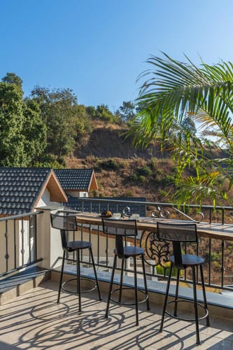EKAM @ ILIKA W/ Heated Infinity Pool And Jacuzzi – 5 bedroom villa in Kasauli, Himachal Pradesh