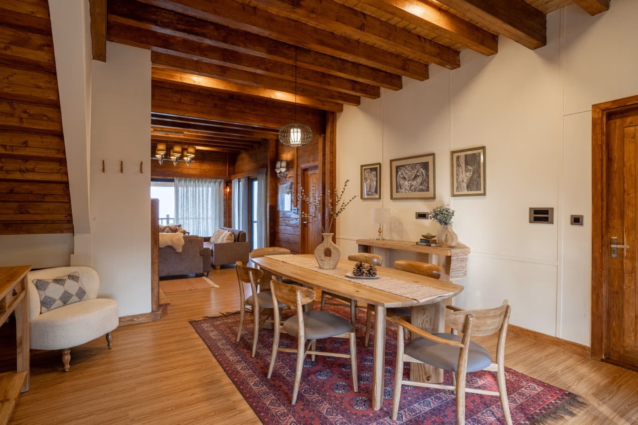 Avalon Cottages – 5 bedroom villa in Kanatal, Uttarakhand