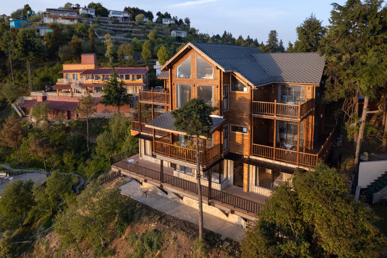 Avalon Cottages – 5 bedroom villa in Kanatal, Uttarakhand