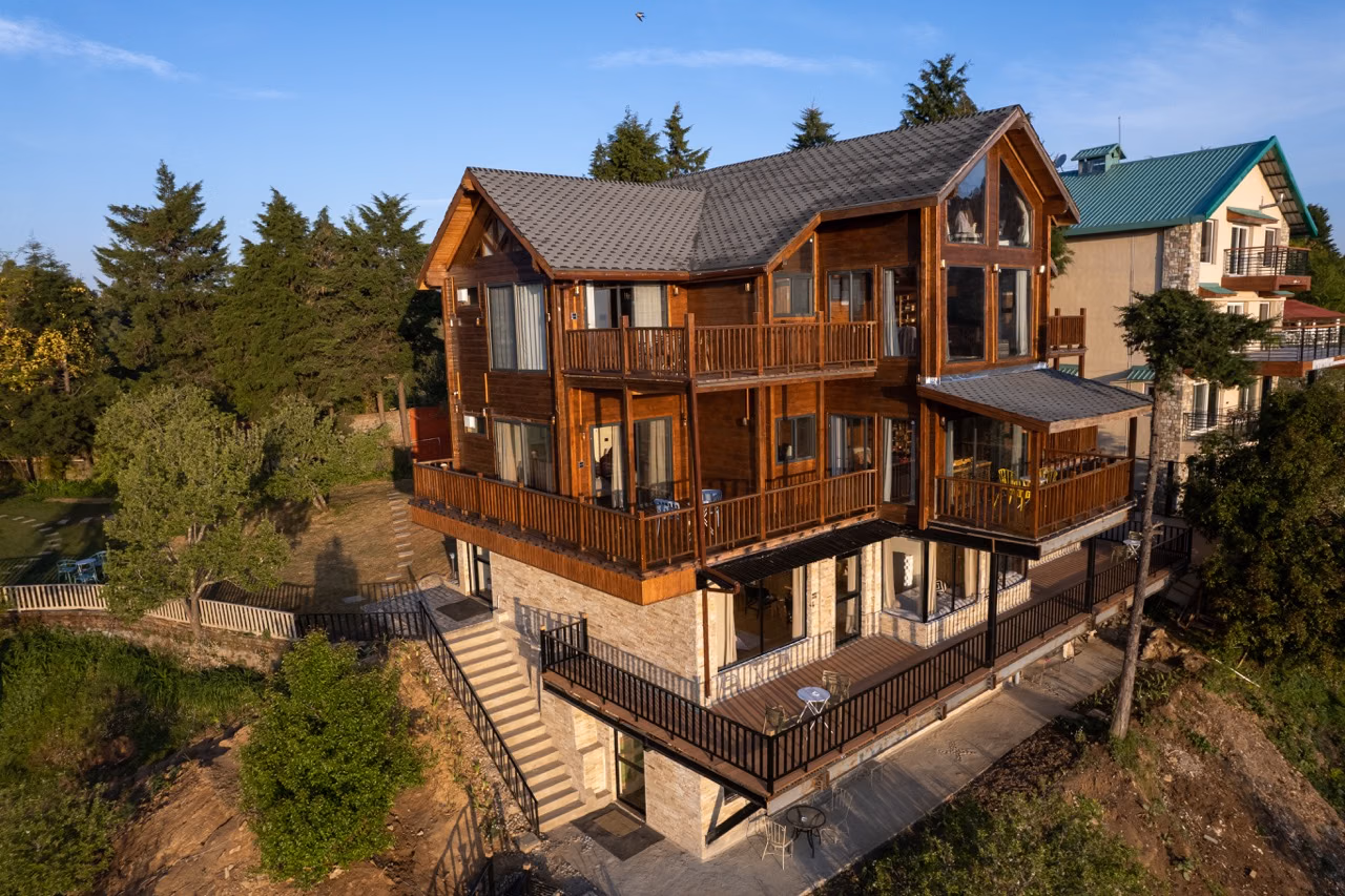 Avalon Cottages – 5 bedroom villa in Kanatal, Uttarakhand